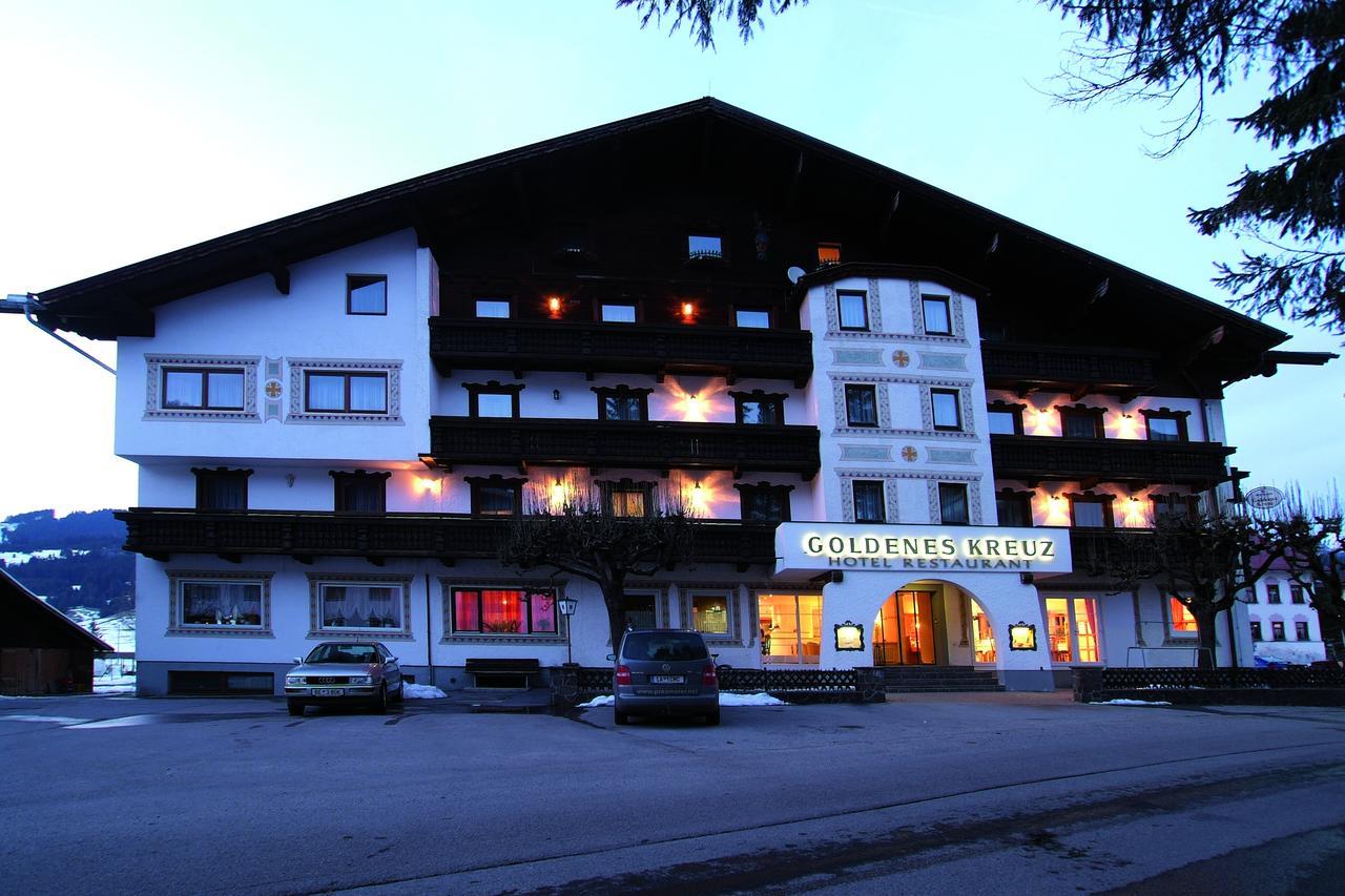 Hotel Goldenes Kreuz Tannheim Exterior photo