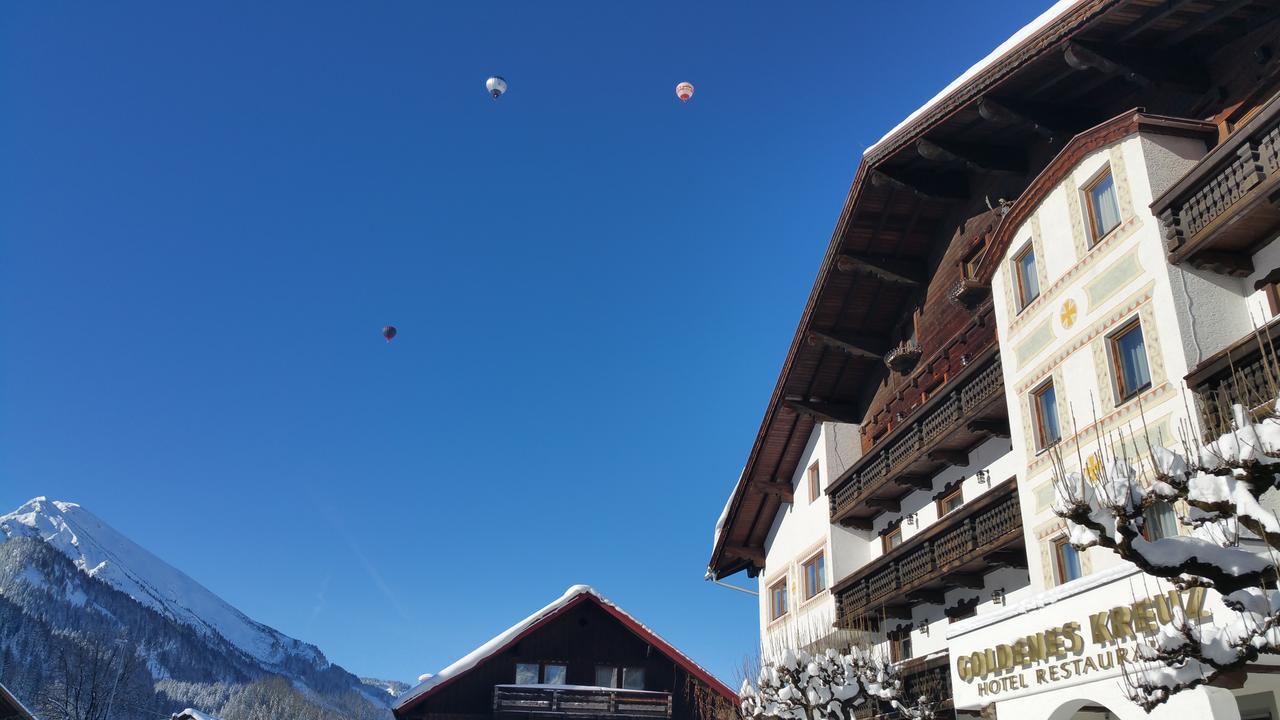 Hotel Goldenes Kreuz Tannheim Exterior photo